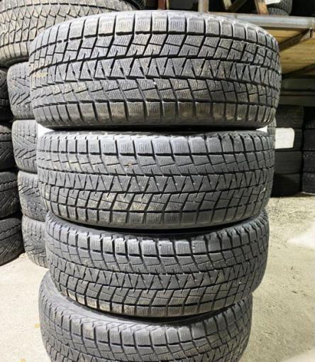 Bridgestone Blizzak DM-V1 285/50 R20
