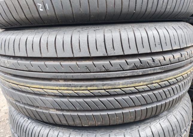 Yokohama Advan dB V552 225/60 R16
