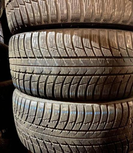 Bridgestone Blizzak LM-001 225/40 R18