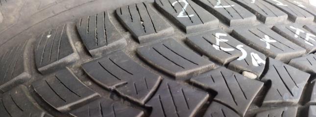 Esa-Tecar Super Grip 9 HP 225/55 R17 V