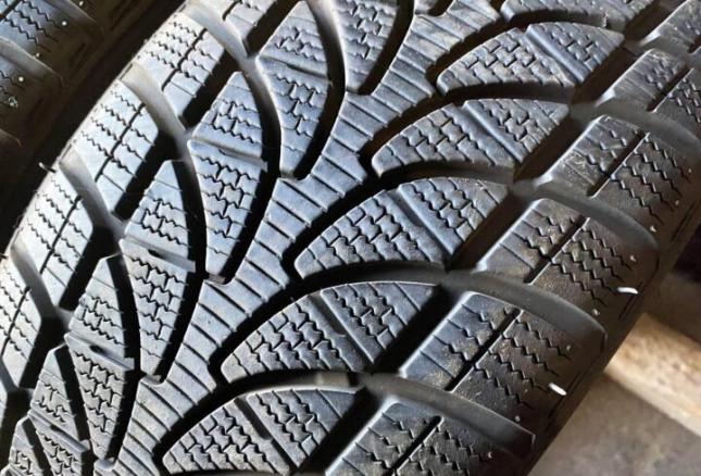 Bridgestone Blizzak LM-32 205/55 R16