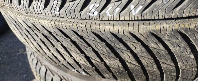 Michelin Pilot Alpin 5 SUV 275/50 R20