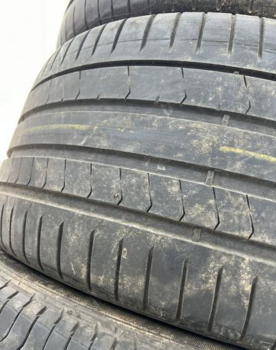 Pirelli P Zero PZ4 275/30 R21