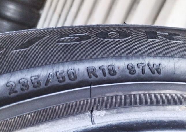 Pirelli Cinturato P1 235/50 R18