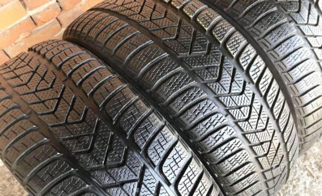 Pirelli Winter Sottozero 3 205/50 R17