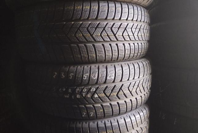 Pirelli Scorpion Winter 235/50 R20 V