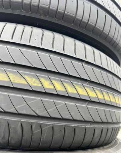 Michelin Primacy 4 215/55 R17