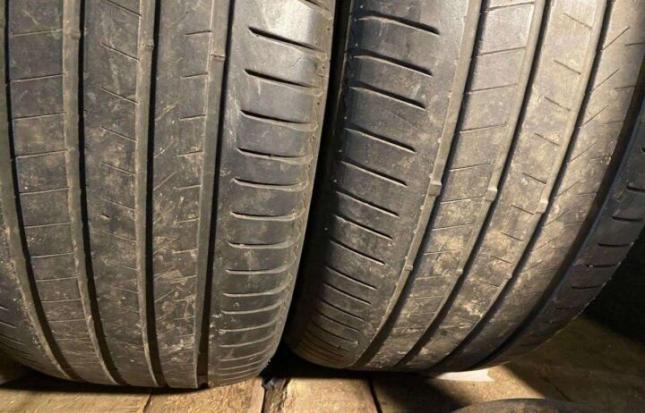 Bridgestone Alenza 001 285/45 R22