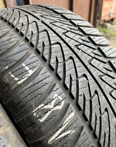 Goodyear UltraGrip 8 Performance 285/45 R20