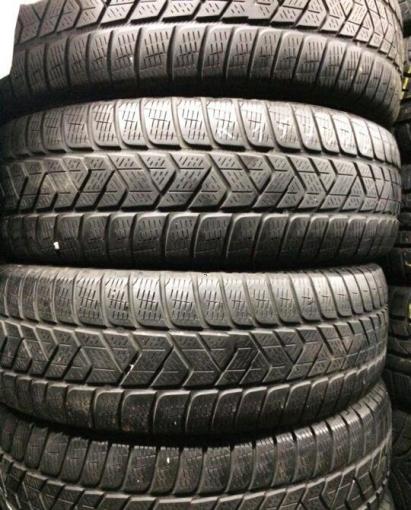 Pirelli Scorpion Winter 215/70 R16