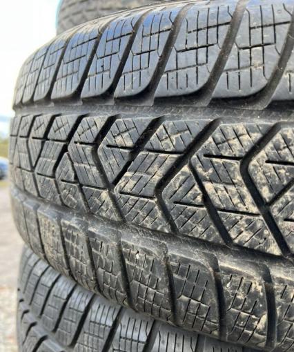 Pirelli Scorpion Winter 215/65 R17