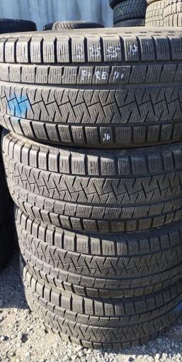 Pirelli Winter Asimmetrico 225/55 R17