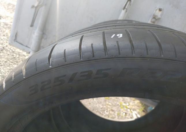 Pirelli P Zero PZ4 325/35 R22