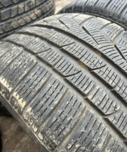 Pirelli Winter Sottozero 240 Serie II 255/40 R18