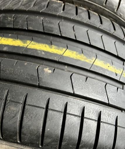 Pirelli P Zero PZ4 255/35 R19