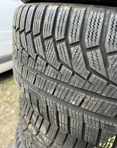 Hankook Winter I&#39;Cept Evo2 W320 235/45 R18