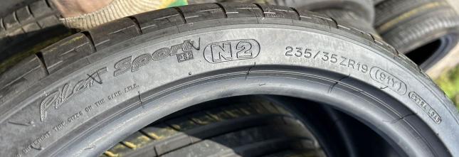 Michelin Pilot Sport 2 235/35 R19