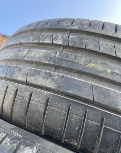 Pirelli P Zero PZ4 255/40 R21