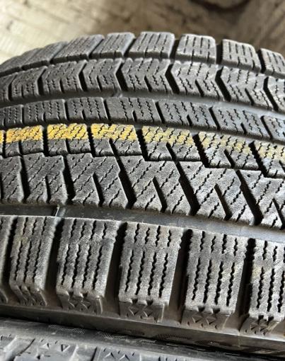 Bridgestone Blizzak VRX2 245/45 R19