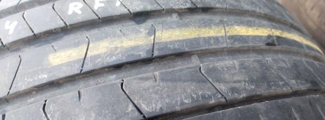 Pirelli P Zero PZ4 255/35 R19 Y