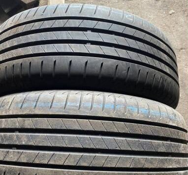 Bridgestone Turanza T005 225/55 R19