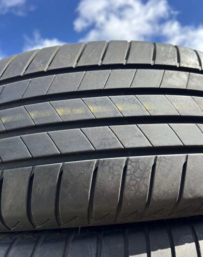 Bridgestone Turanza T005 235/65 R17