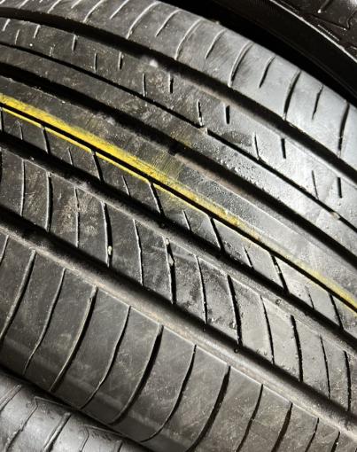 Yokohama Advan dB V552 225/50 R17