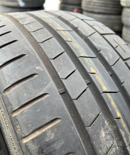 Pirelli P Zero PZ4 235/35 R19