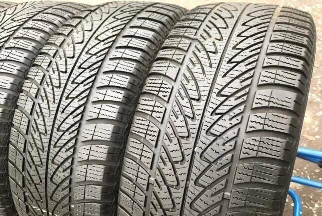 Goodyear UltraGrip 8 Performance 285/45 R20