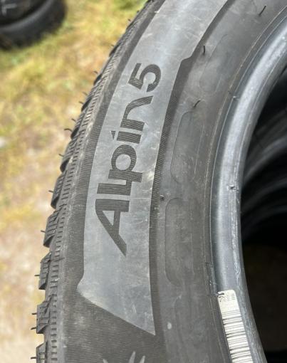 Michelin Alpin 5 215/55 R16