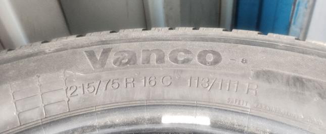 Continental Vanco 8 215/75 R16C