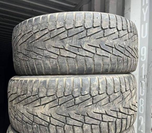 Nokian Tyres Hakkapeliitta 7 275/50 R20