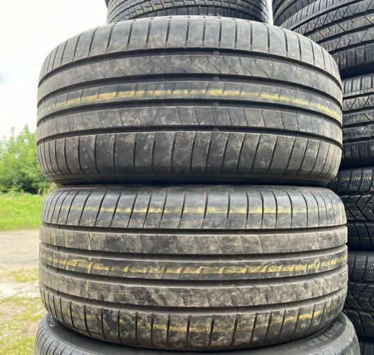 Bridgestone Turanza T005 285/35 R22