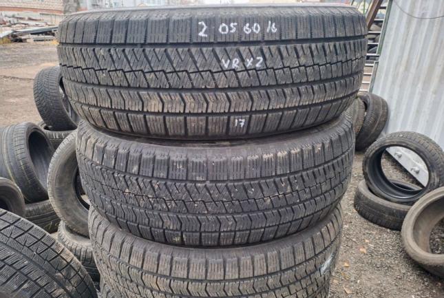 Bridgestone Blizzak VRX2 205/60 R16 92Q