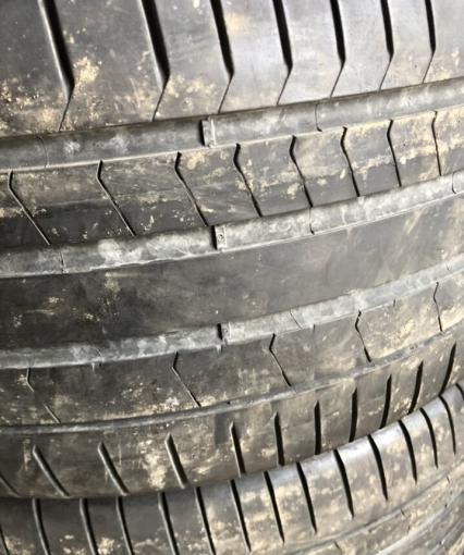 Pirelli P Zero PZ4 275/35 R21