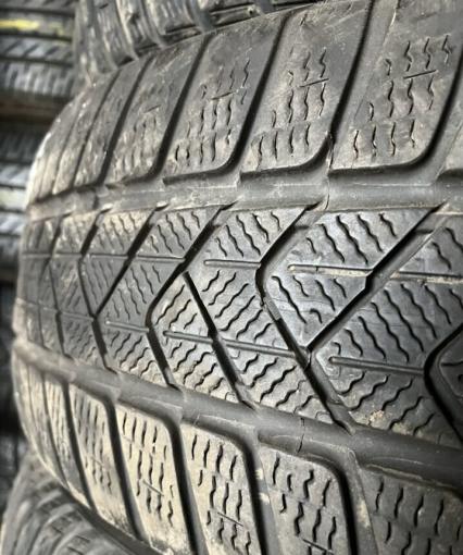 Pirelli Winter Sottozero 3 245/45 R19