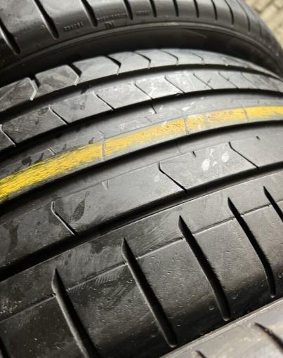 Pirelli P Zero PZ4 235/50 R19