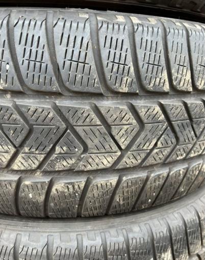 Pirelli Scorpion Winter 235/60 R18