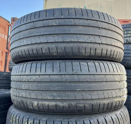 Pirelli P Zero PZ4 225/40 R20