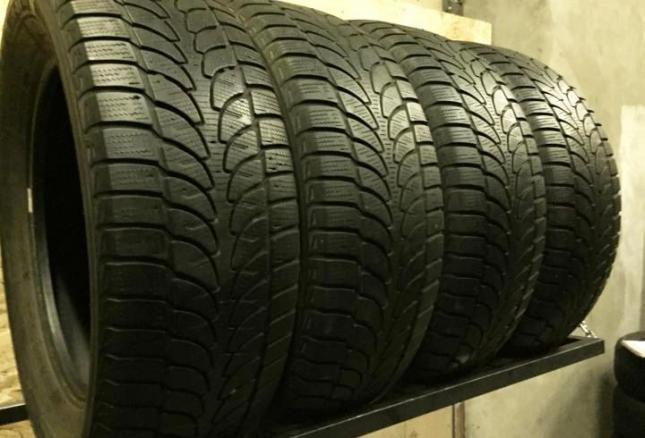 Bridgestone Blizzak LM-80 Evo 235/60 R18