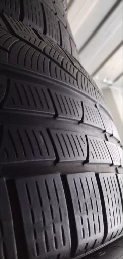 Pirelli Winter Sottozero 240 Serie II 255/40 R20 V