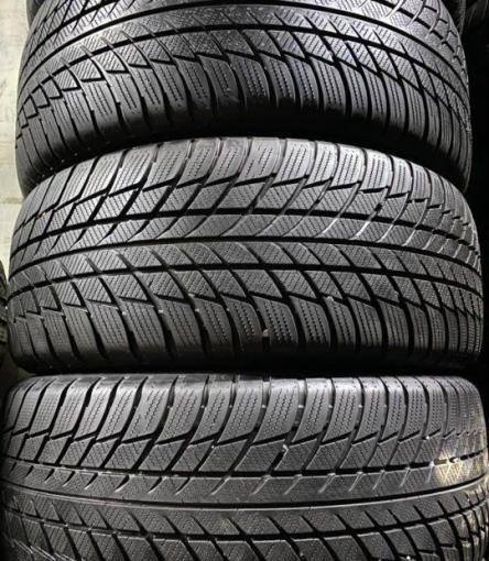 Bridgestone Blizzak LM-001 225/40 R18