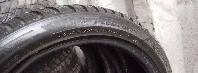 Hankook Winter I&#39;Cept Evo 3 W330 245/40 R18