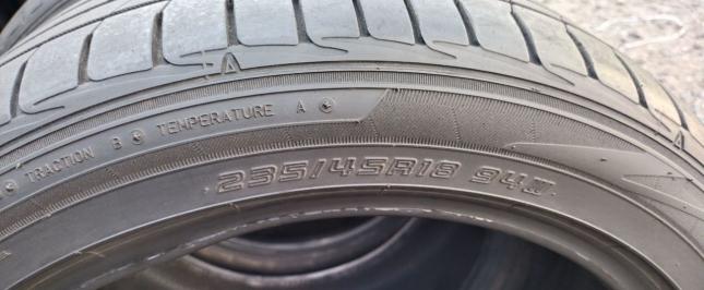 Dunlop SP Sport LM705 235/45 R18 W