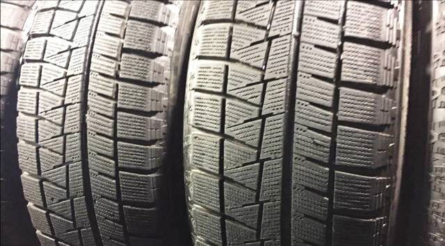 Bridgestone Blizzak Revo GZ 215/60 R16