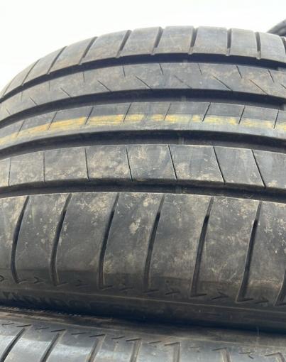 Bridgestone Turanza T005 285/35 R22