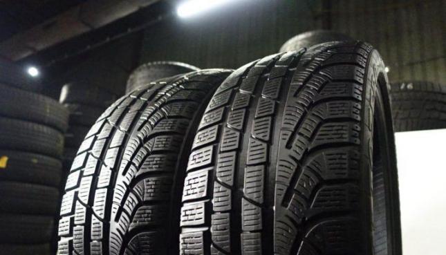 Pirelli Winter Sottozero 240 Serie II 205/65 R17