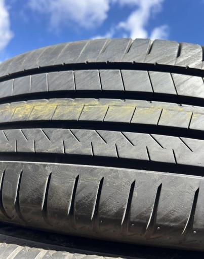 Bridgestone Alenza 001 225/65 R17