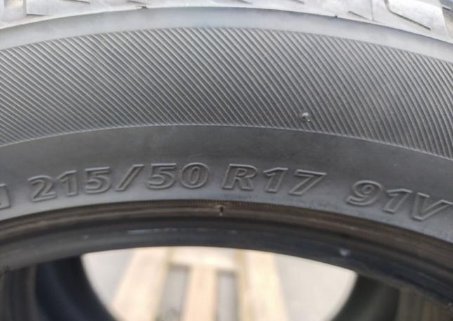 Bridgestone Ecopia NH100 215/50 R17