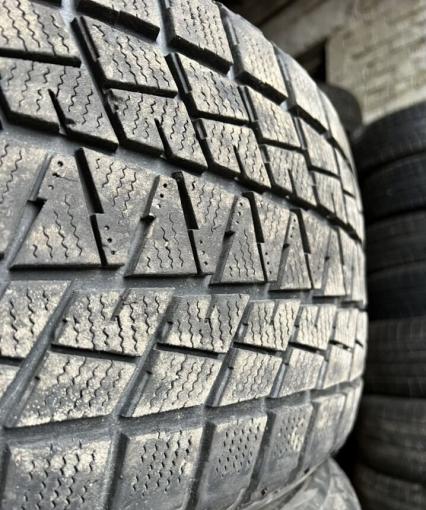 Bridgestone Blizzak DM-V1 285/50 R20